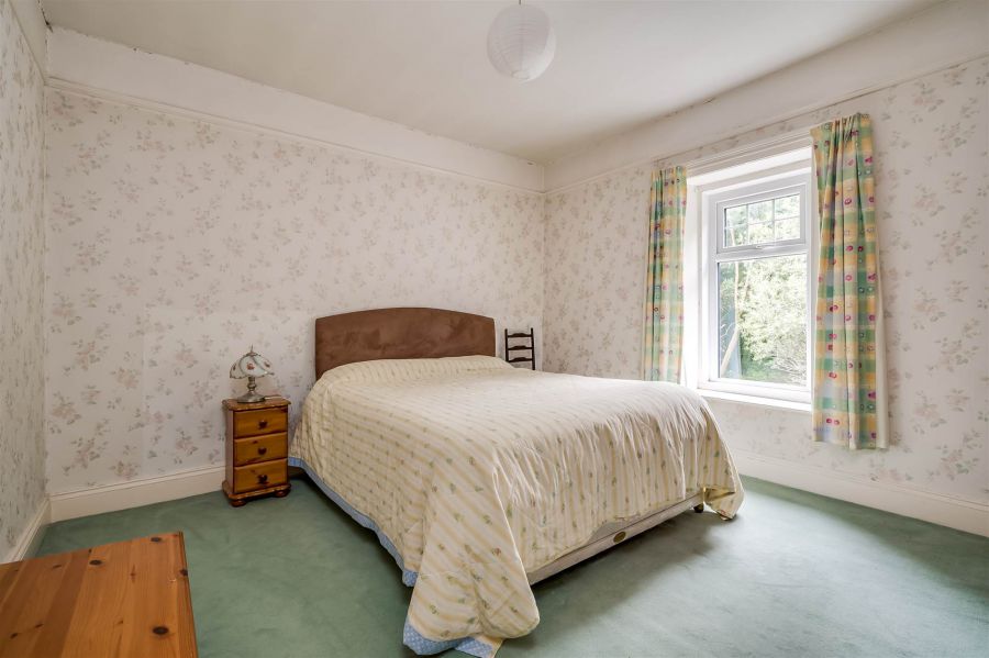 11 Rathlin Road