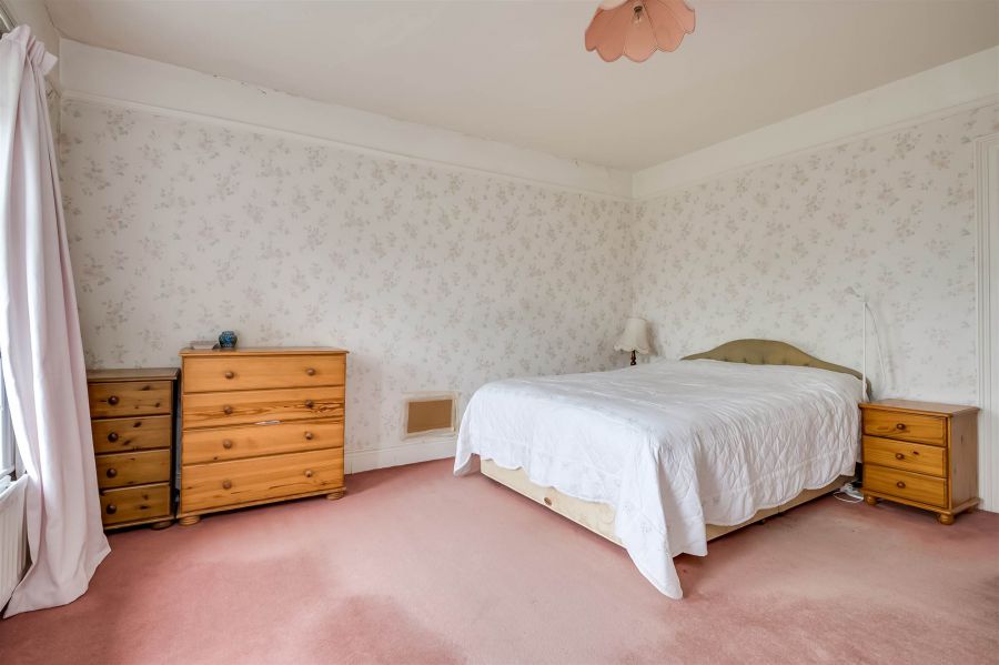 11 Rathlin Road