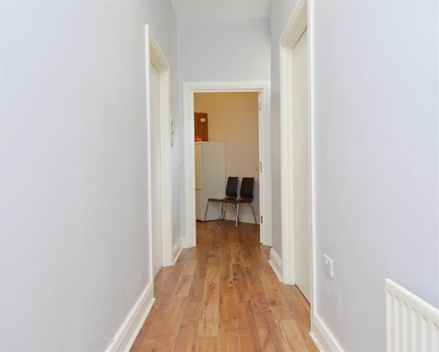 2 41 Cromwell Road