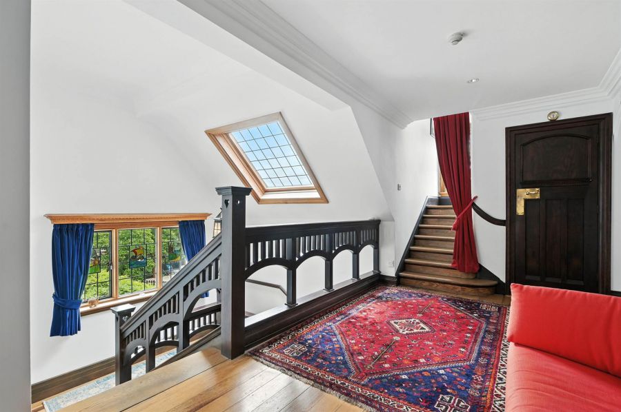 46 & 46a Myrtlefield Park