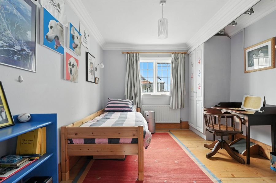 46 & 46a Myrtlefield Park