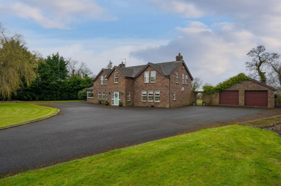 8B Ballyclan Road
