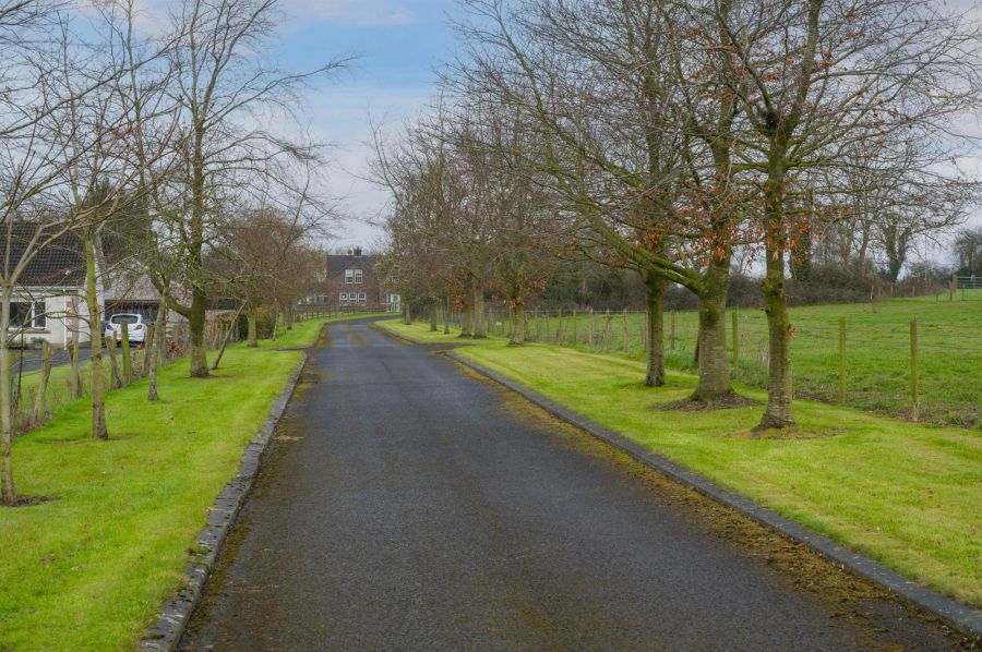 8B Ballyclan Road