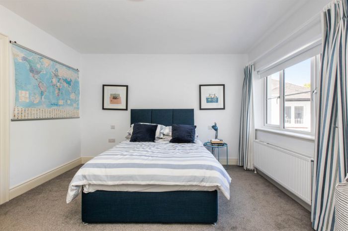 14 Bristow Park