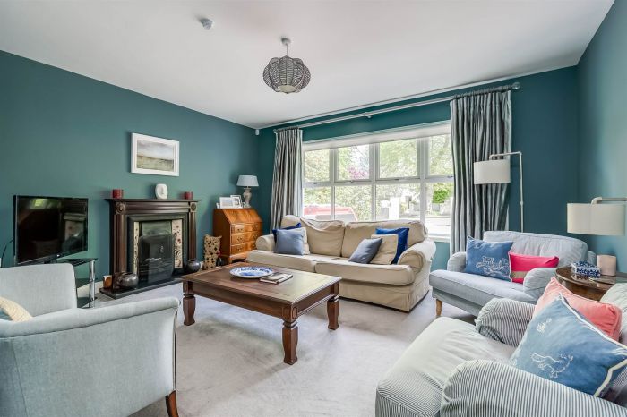 14 Bristow Park