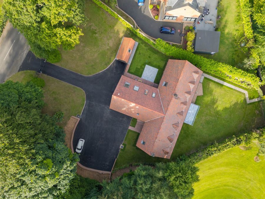 93 Dunmurry Lane