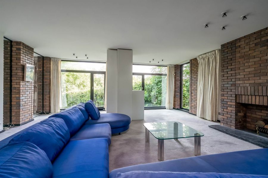 93 Dunmurry Lane