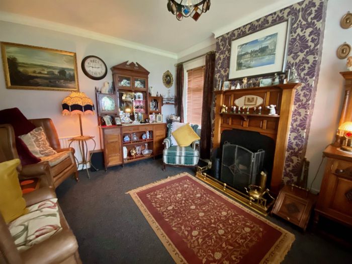 2 Beechwood Avenue