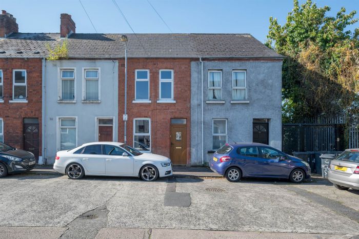 26 Charleville Avenue, lisburn road, belfast, BT9 7HG