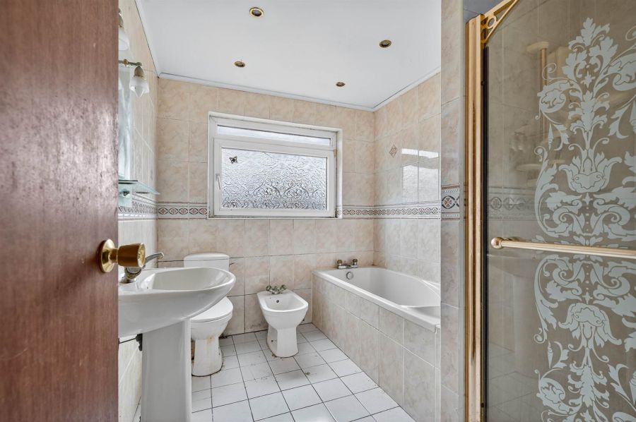 5 Sharman Park