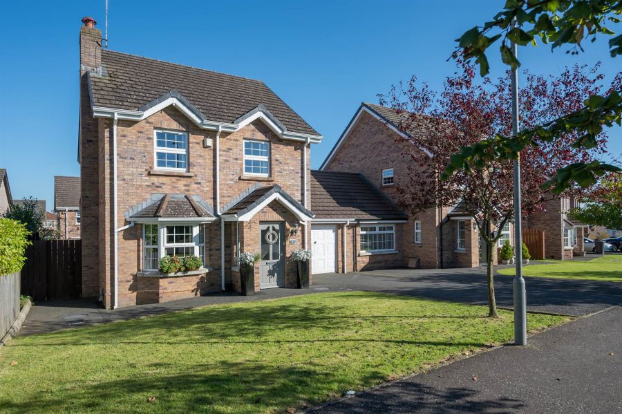 47 Mount Eagles Glen, Dunmurry, Belfast, BT17 0WS