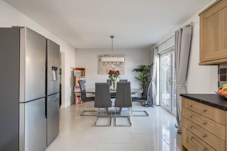 47 Mount Eagles Glen