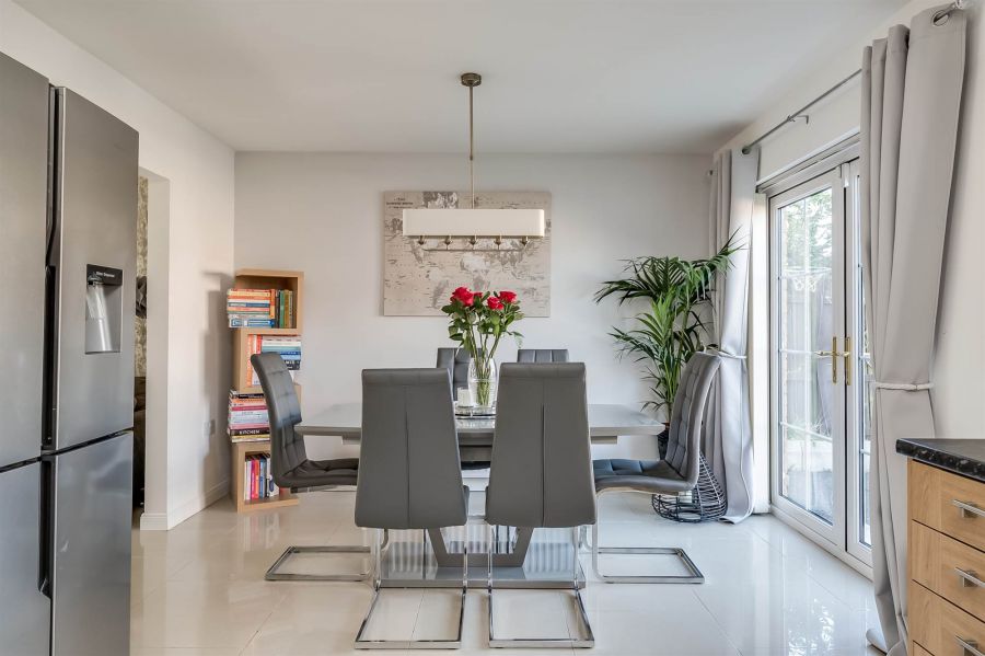 47 Mount Eagles Glen