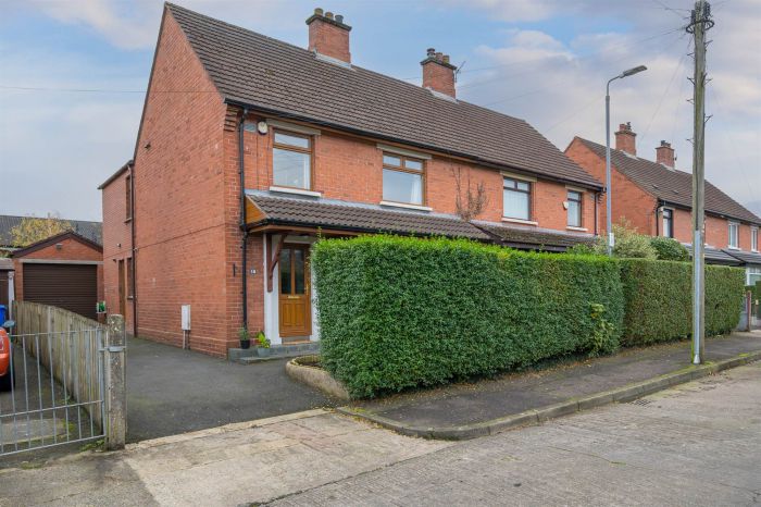 18 Porter Park, finaghy, belfast, BT10 0BU