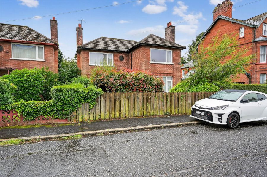 98 Marlborough Park Central, Malone, Belfast, BT9 6HP