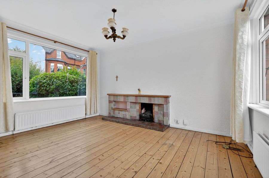 98 Marlborough Park Central