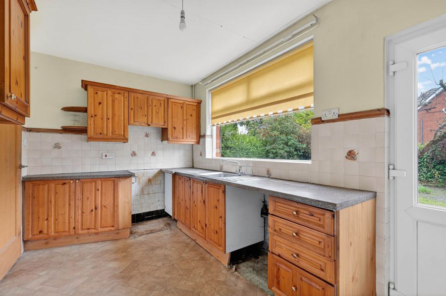 98 Marlborough Park Central