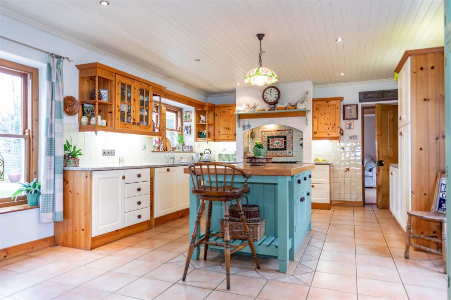 Cloverhill House, 39 Killynure Road West
