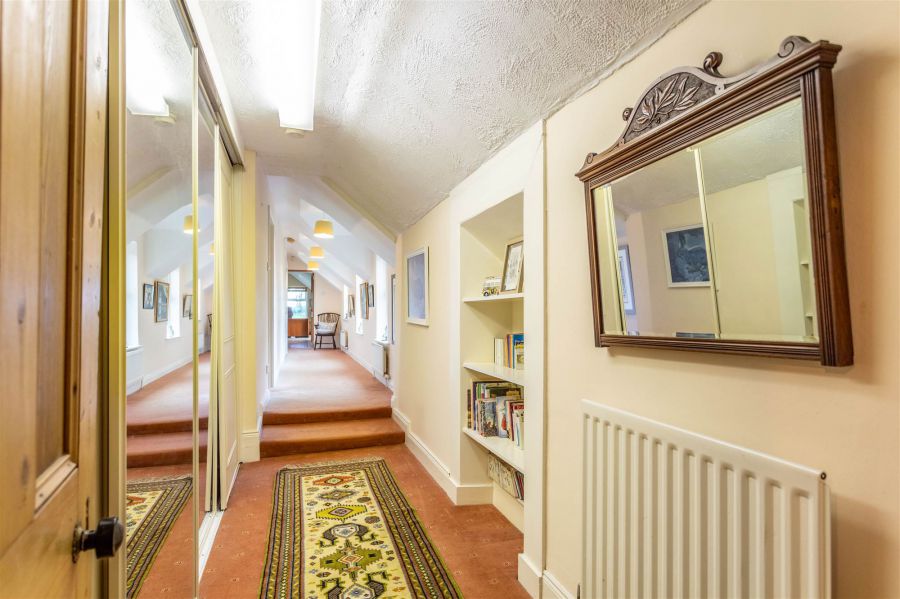 Cloverhill House, 39 Killynure Road West