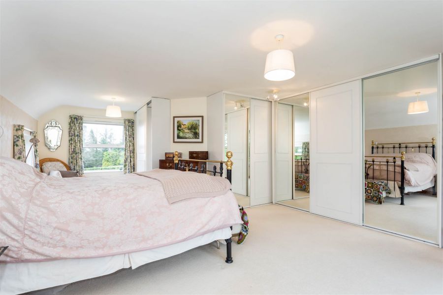 Cloverhill House, 39 Killynure Road West