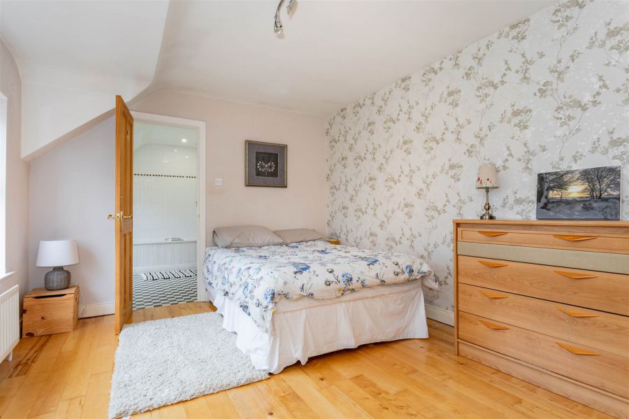 Cloverhill House, 39 Killynure Road West