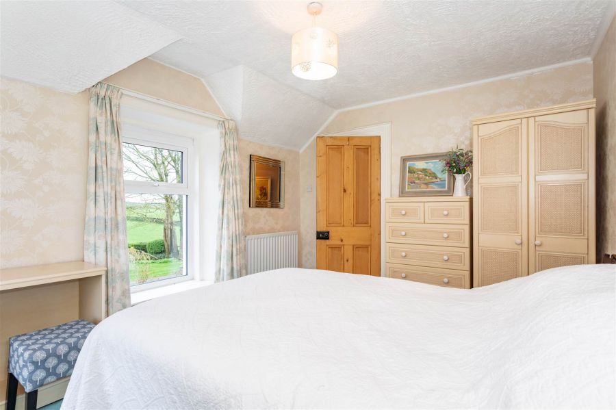 Cloverhill House, 39 Killynure Road West