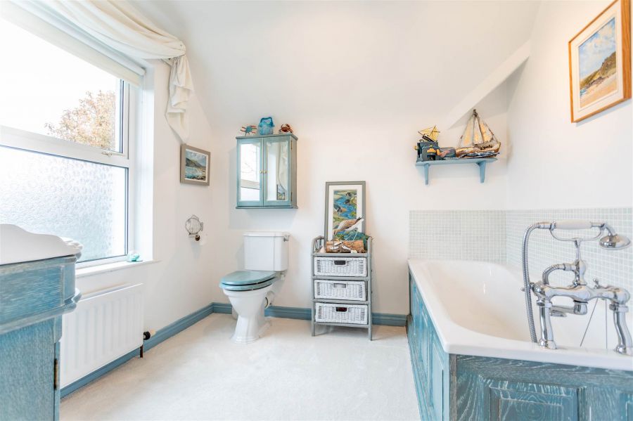 Cloverhill House, 39 Killynure Road West