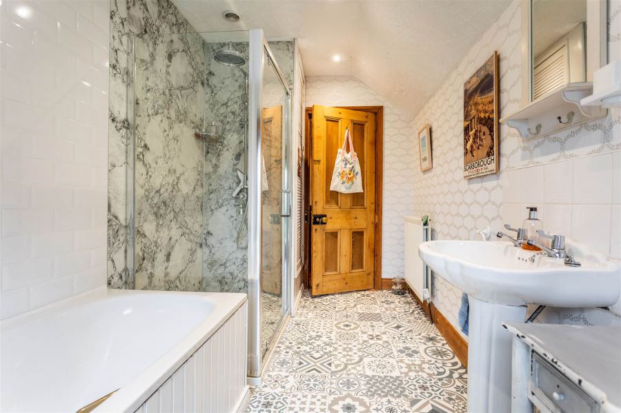 Cloverhill House, 39 Killynure Road West