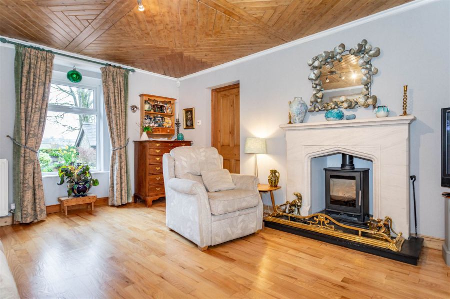 Cloverhill House, 39 Killynure Road West