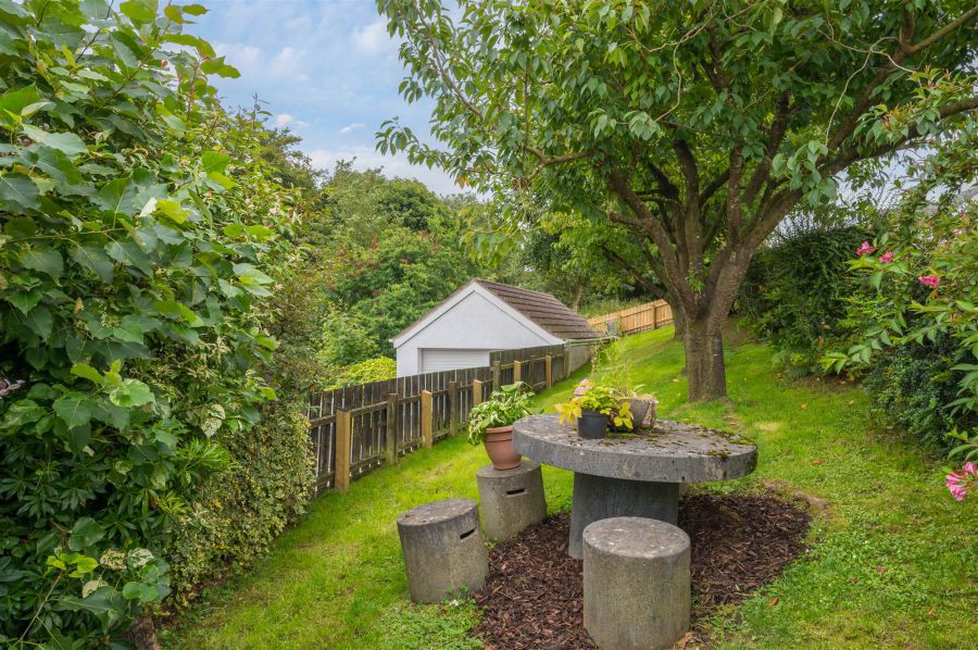 "Hazel Bank", 102 Ballycoan Road