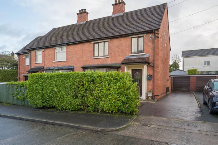 4 Porter Park, finaghy, belfast, BT10 0BU