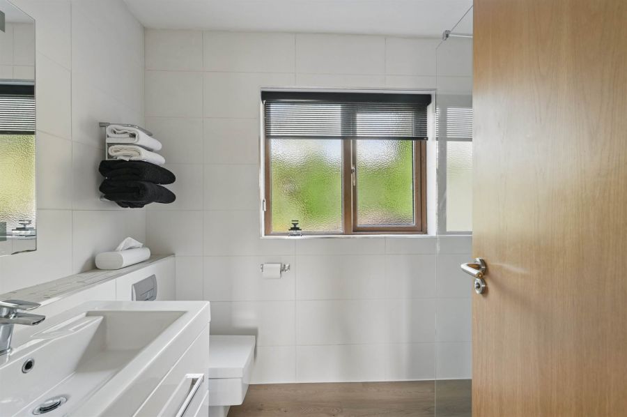 11 Meadowvale Gardens