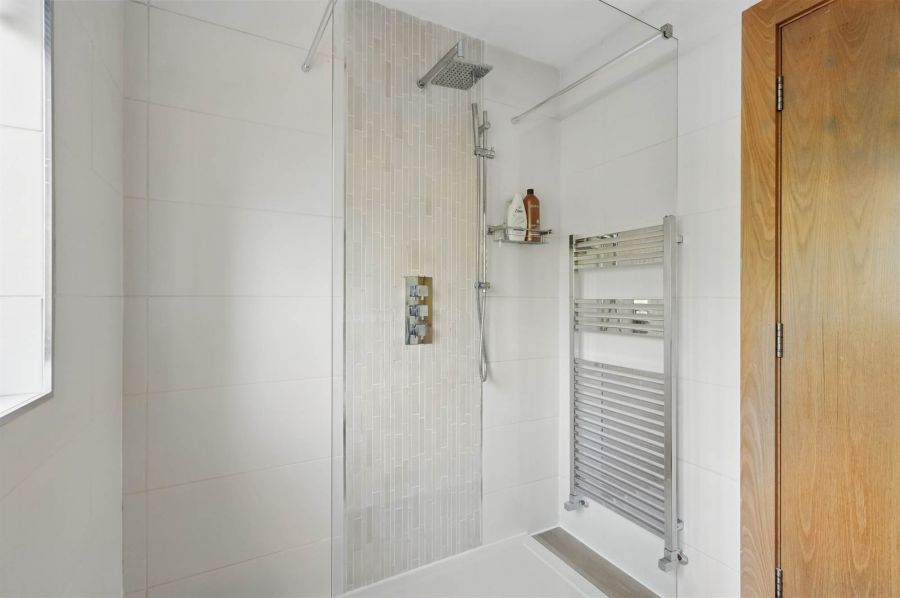 11 Meadowvale Gardens