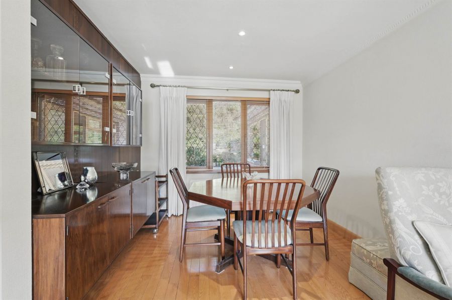 11 Meadowvale Gardens