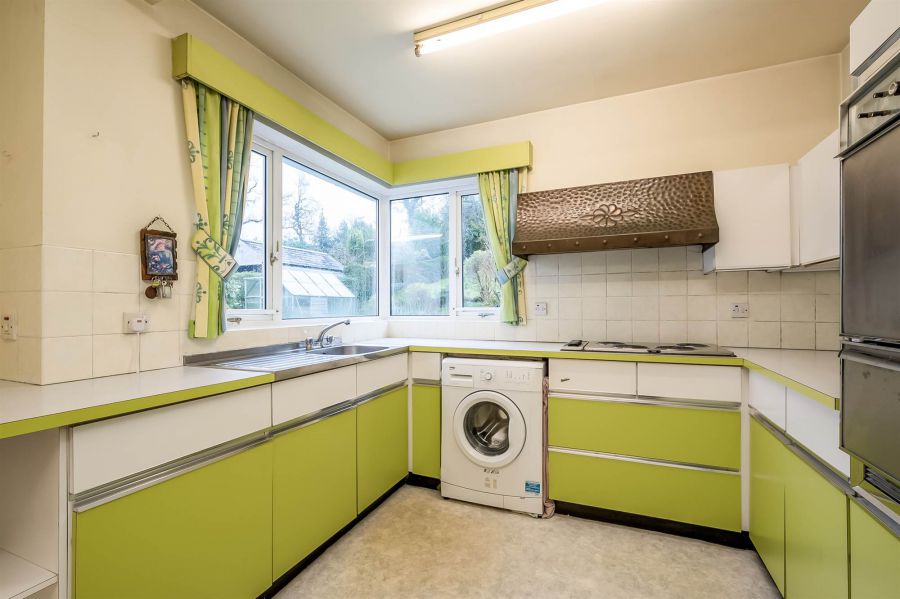 16 Upper Malone Road