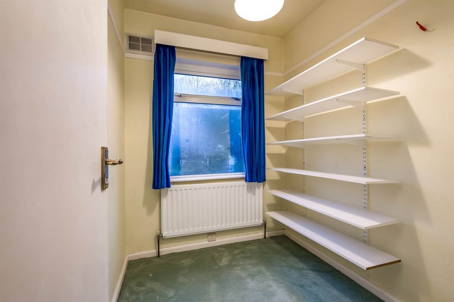 16 Upper Malone Road