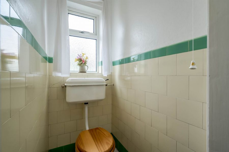 16 Upper Malone Road