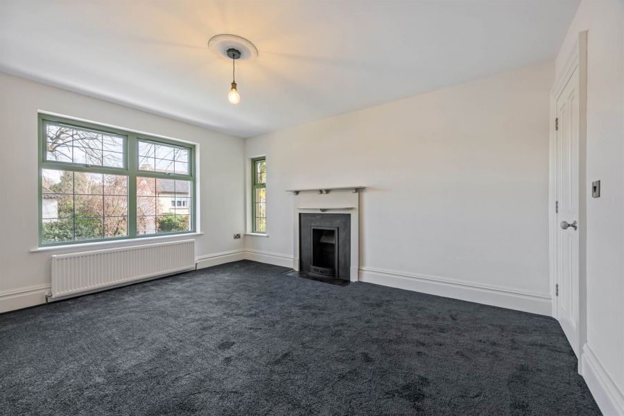 29 Myrtlefield Park