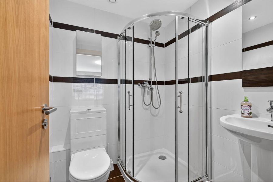Apt 1 501 Lisburn Road