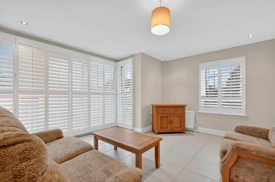 Apt 1 501 Lisburn Road
