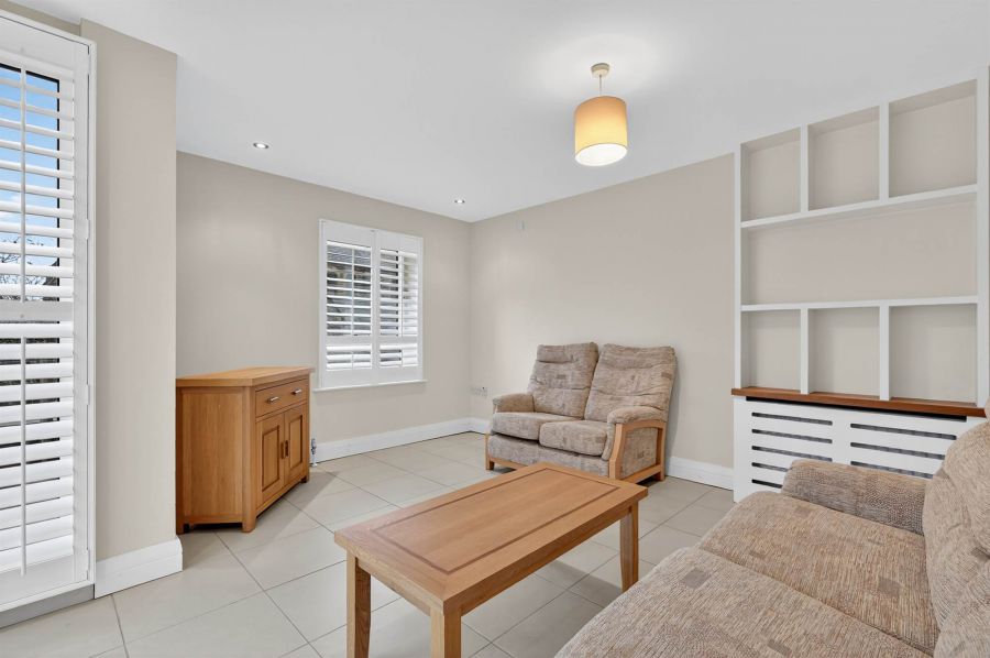 Apt 1 501 Lisburn Road