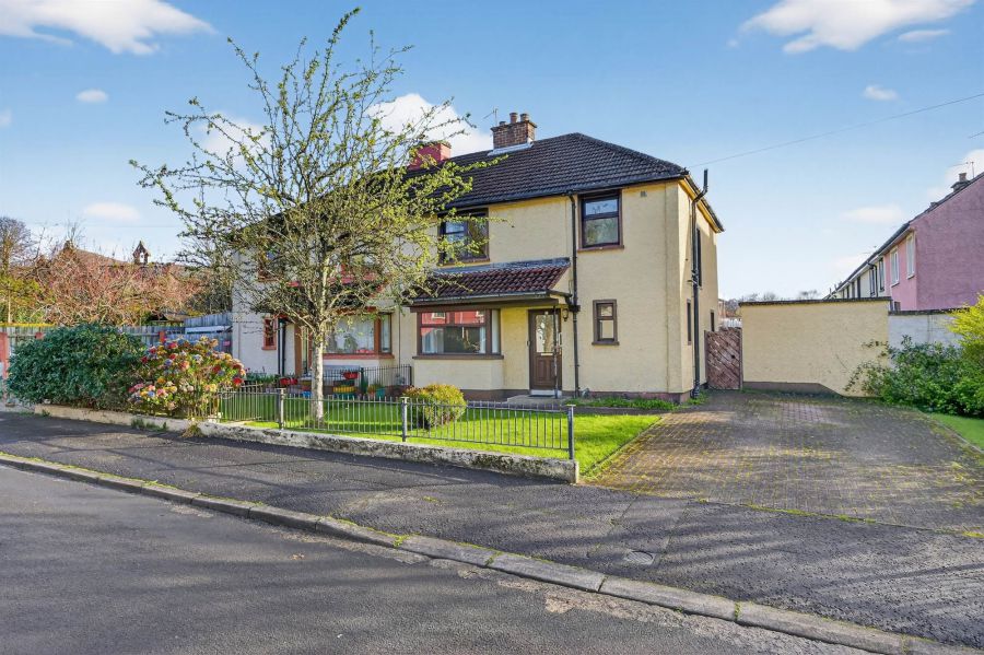12 Carnanmore Park, Suffolk, Belfast, BT11 9LX