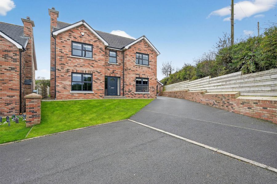14 Chestnut Lodge