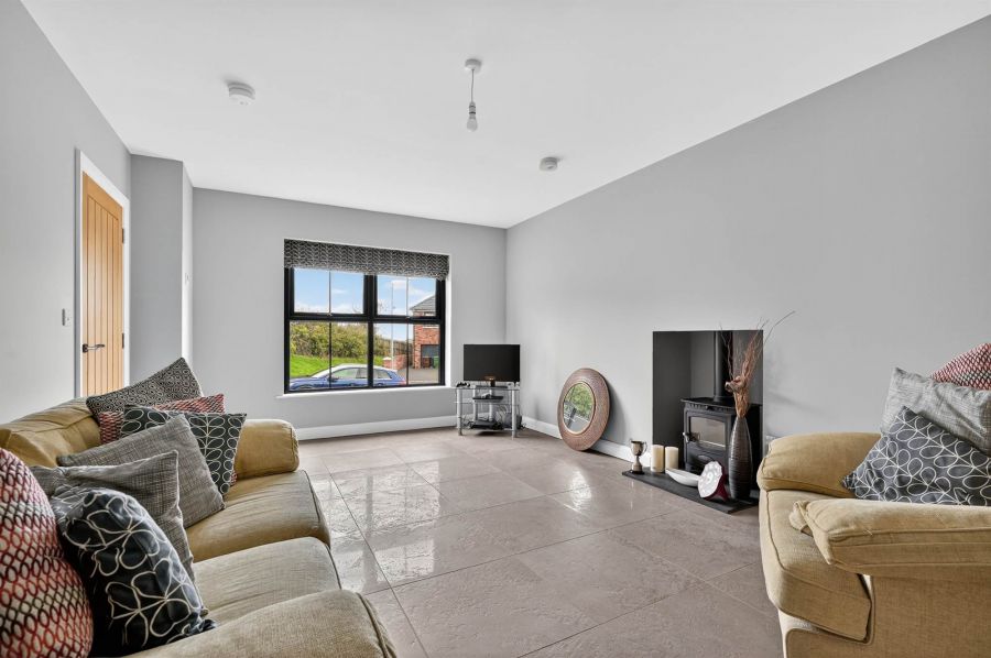 14 Chestnut Lodge
