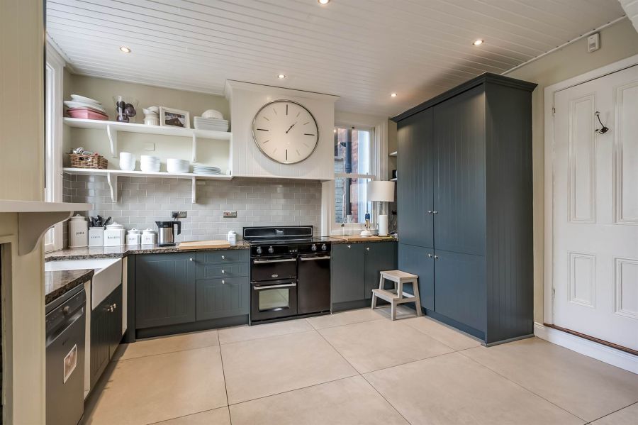 20 Knockbreda Road