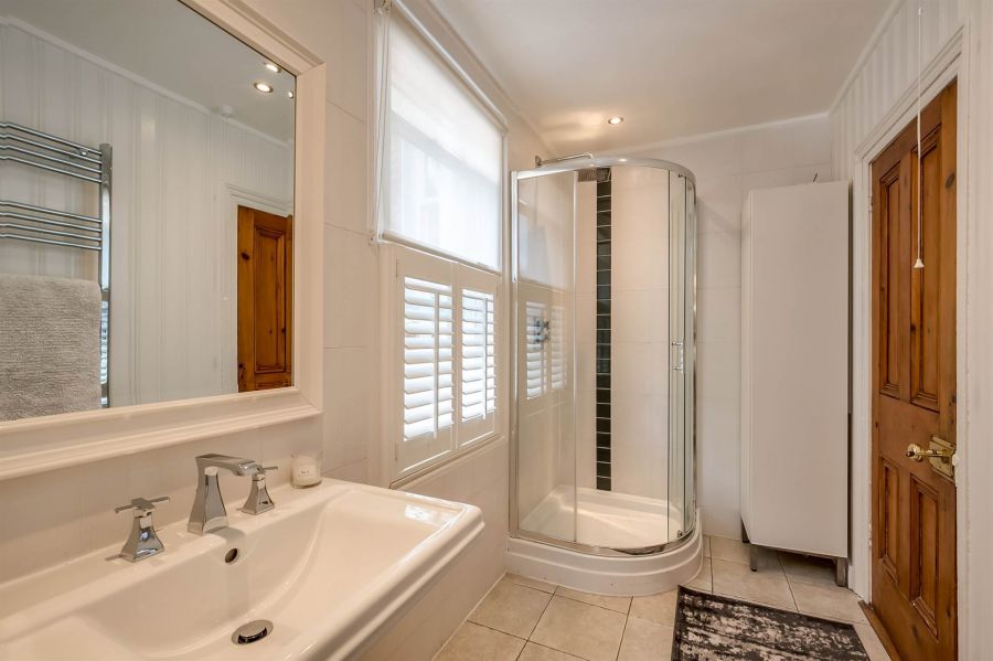 20 Knockbreda Road