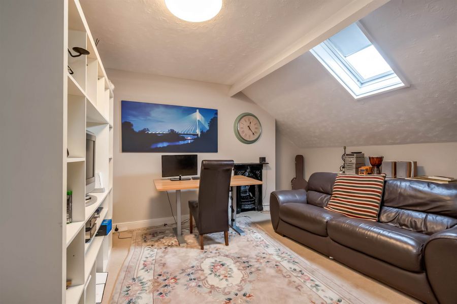 20 Knockbreda Road