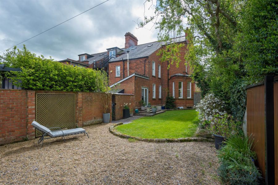 20 Knockbreda Road