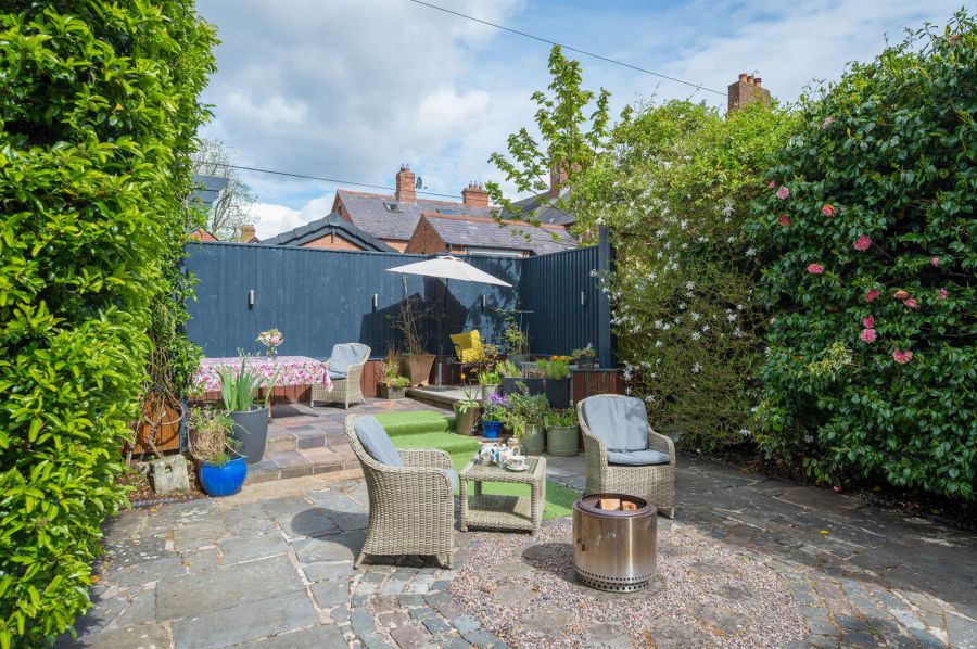 20 Knockbreda Road