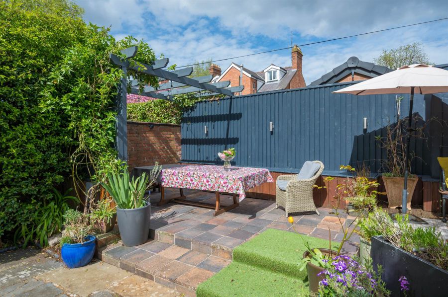 20 Knockbreda Road